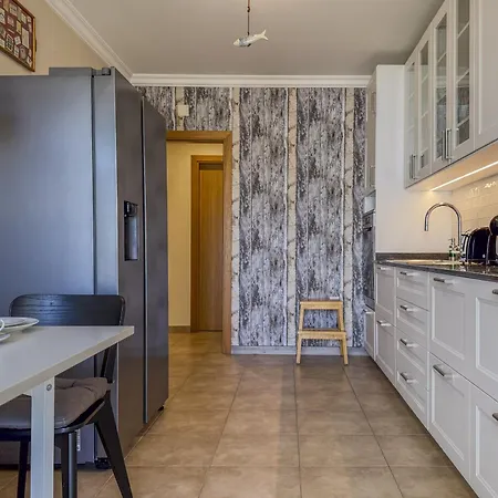 #328 Charming 2br Balcony & Ac 公寓 阿尔布费拉