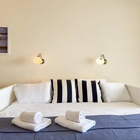 #328 Charming 2br Balcony & Ac